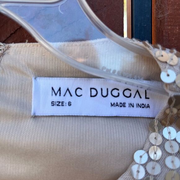 Mac Duggal Drape Skirt Fitted Gold Sequin Dress style 10785 size 6 NWT - Picture 4 of 8